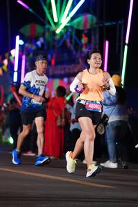 BIB: 45083
                            <button type="button" onclick="openModal(20670332)" class="btn btn-primary btn-sm float-right btn-popup" data-toggle="modal" data-target=".modal-high-quality">
                        <i class="fas fa-shopping-cart"></i> Add to Cart
                    </button>
                                            <button type="button" onclick="isThisMe(20670332, true)" class="btn btn-success btn-sm float-right btn-popup btn-isme hidden" data-toggle="tooltip" data-placement="bottom" title="นี่คือรูปของคุณใช่ไหม คลิกที่นี่เพื่อเอาเข้าอัลบั้ม">
                        <i class="fas fa-plus"></i> Add to album
                    </button>
                    <button type="button" onclick="isThisMe(20670332, false)" class="btn btn-warning btn-sm float-right btn-popup btn-isnotme hidden">
                        <i class="fas fa-ban"></i> Remove from album
                    </button>